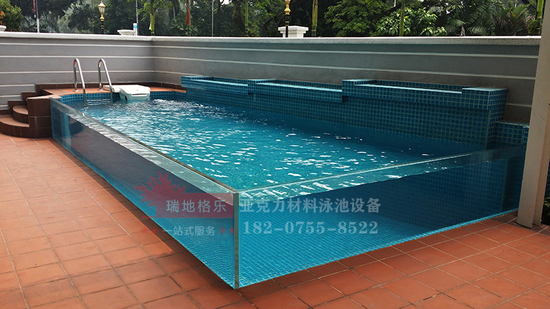 透明亞克力游泳池材料特點(diǎn)，瑞地格樂(lè)亞克力游泳池